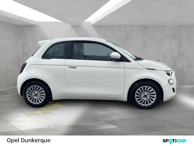 Fiat 500 e 95ch action — photo 4
