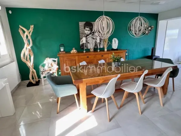 Maison de village 8 pièces 180 m²