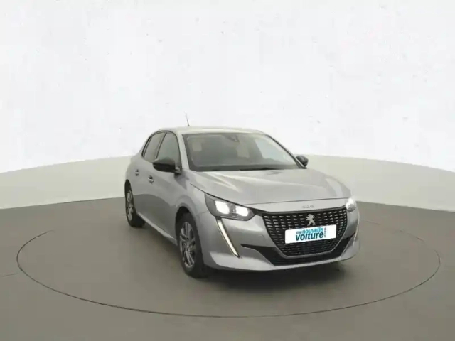 Peugeot 208 puretech 100 s&amp;s eat8 — photo 9