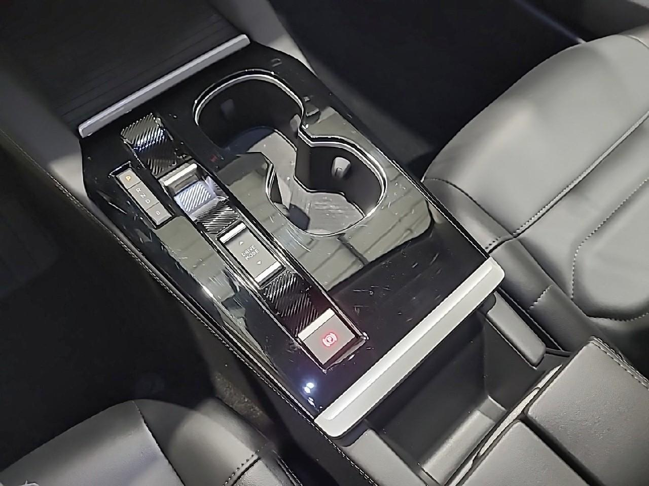 Citroën C5 X hybride recharg 225 e-eat8 shine — photo 18