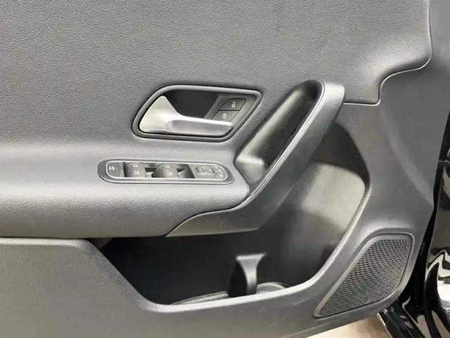 Mercedes Classe A 160 business line — photo 15