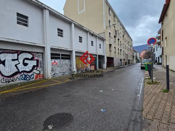 GARAGE FERME