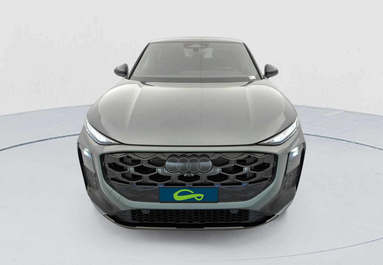 Audi Q3 Sportback — photo 8