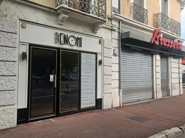 Commerce à louer emplacement n°1