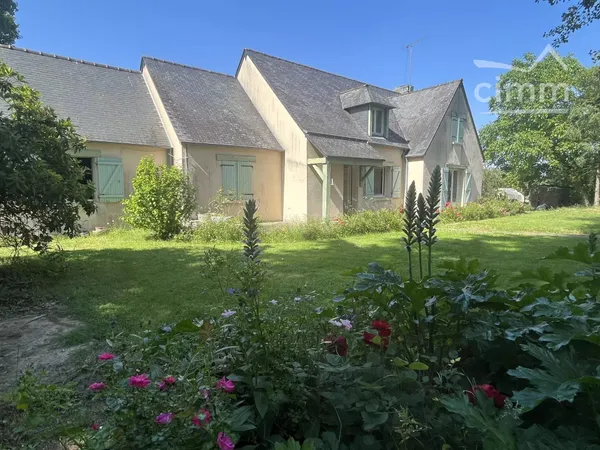 Maison de 169 m² sur 11 000 m² de terrain située sur le secteur de Abbaretz