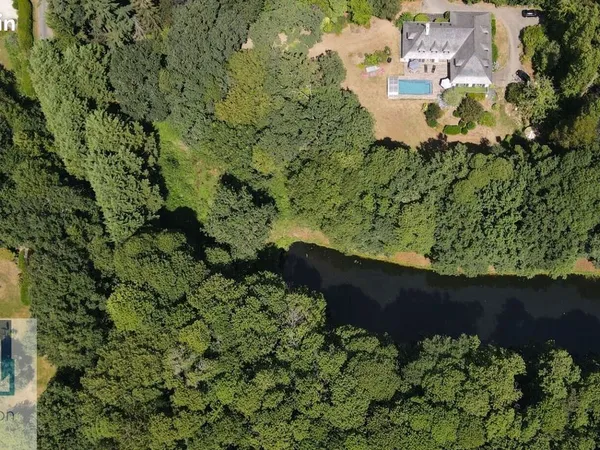 Propriété 10 pièces 366 m²