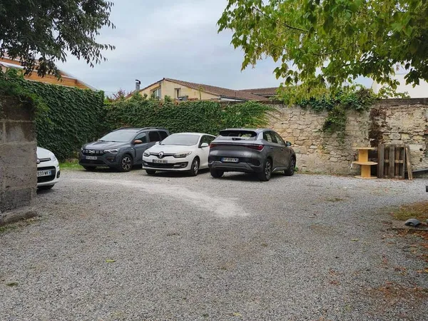 Parking 10 m²