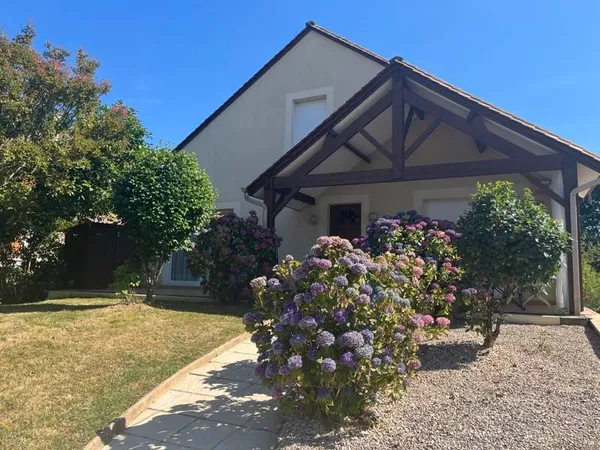 Maison 8 pièces 217 m²