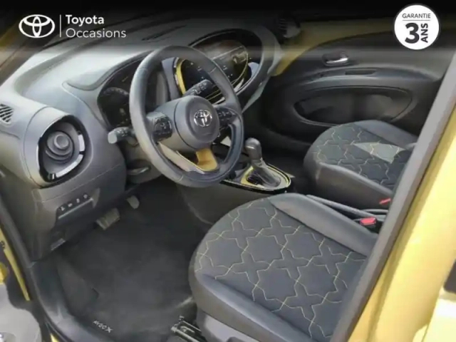 Toyota Aygo x 1.0 vvt-i 72ch air collection s-cvt my23 — photo 11