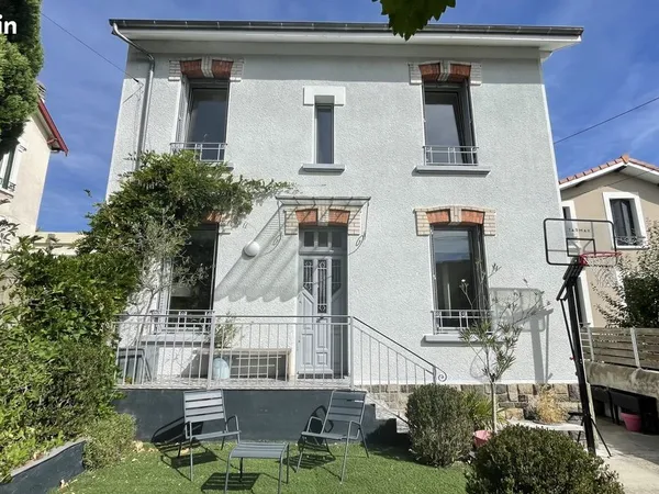 Maison 6 pièces 146 m²