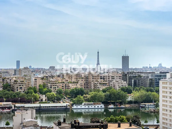 Appartement COURBEVOIE - 3 pièces avec balcon de 7,45 m²