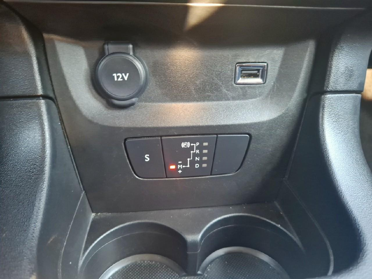 Citroën C3 1.2 puretech 110ch s&s max boite automatique — photo 20