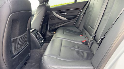 BMW Serie 3 318d 150 Steptronic8 - M Sport – 2016 – 153672 km – Diesel – Boîte Automatique — photo 14