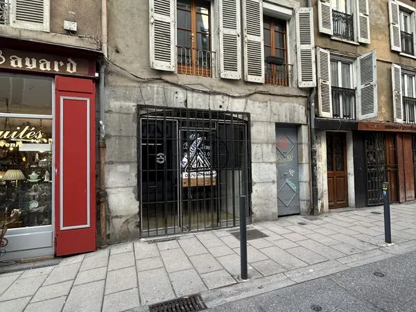 Local commercial 35 m² Grenoble