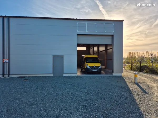 Local d'activité / entrepôt / atelier 285 m² - le mans nord - site sécurisé