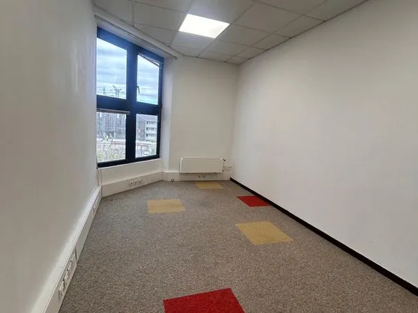 Bureau 12 m²