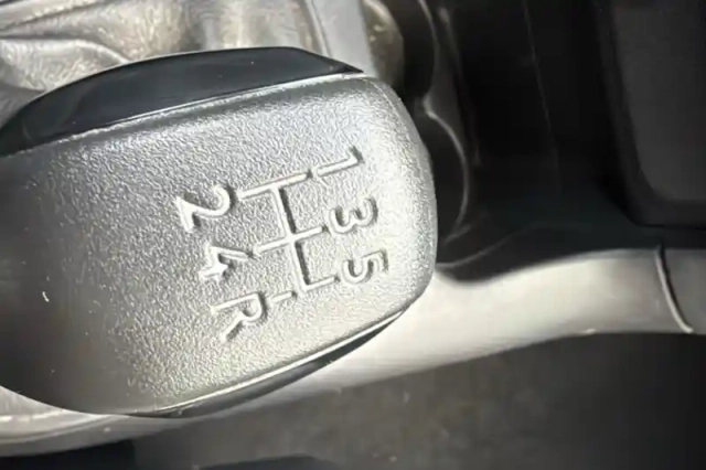 Citroën C3 puretech 83 s&amp;s bvm5 — photo 42