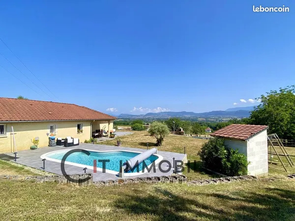 Villa 8 pièces 202 m²