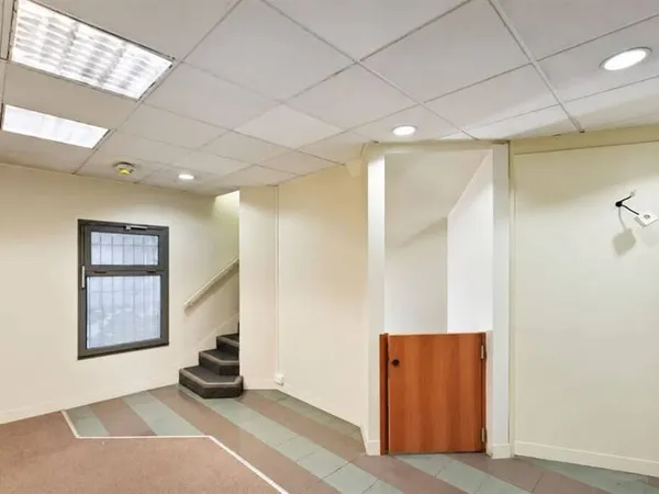 Boutique 119 m²