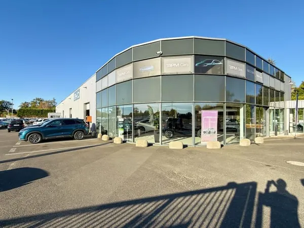 Local commercial 1620 m²