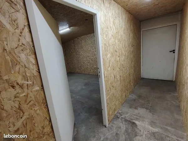 Box/garde meuble