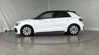 Audi A1 Sportback 30 TFSI 110ch S line S tronic 7 — photo 7