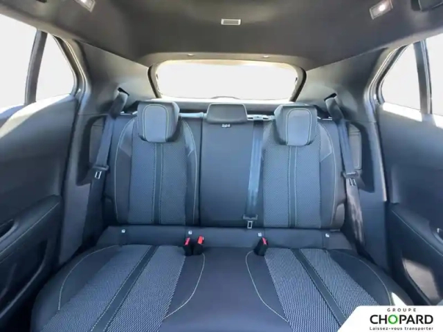 Peugeot 2008 electrique 54 kwh 156 ch — photo 61