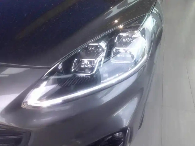 Ford Kuga 2.5 duratec 190ch fhev e85 st-line x bva — photo 3