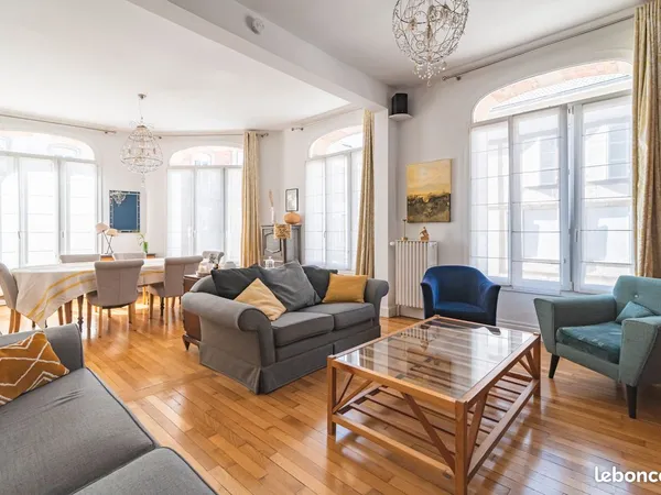 Maison de maître des années 1930 - 216 m² + possibilité garage