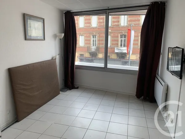 Studio 1 pièce 19 m²