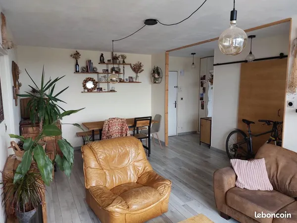 Appartement, 3 pièces, à 10 min à pied de la rue de Gand