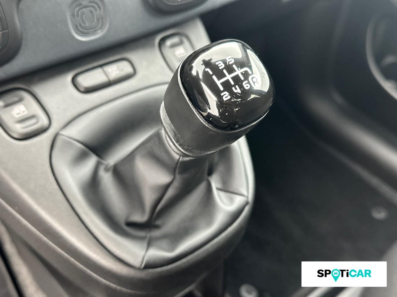 Fiat Panda 1.0 70ch bsg s&s  cross — photo 14