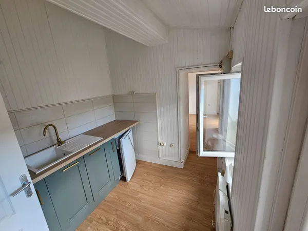 Studio 16m2, rue Elie Vinet, 320 CC