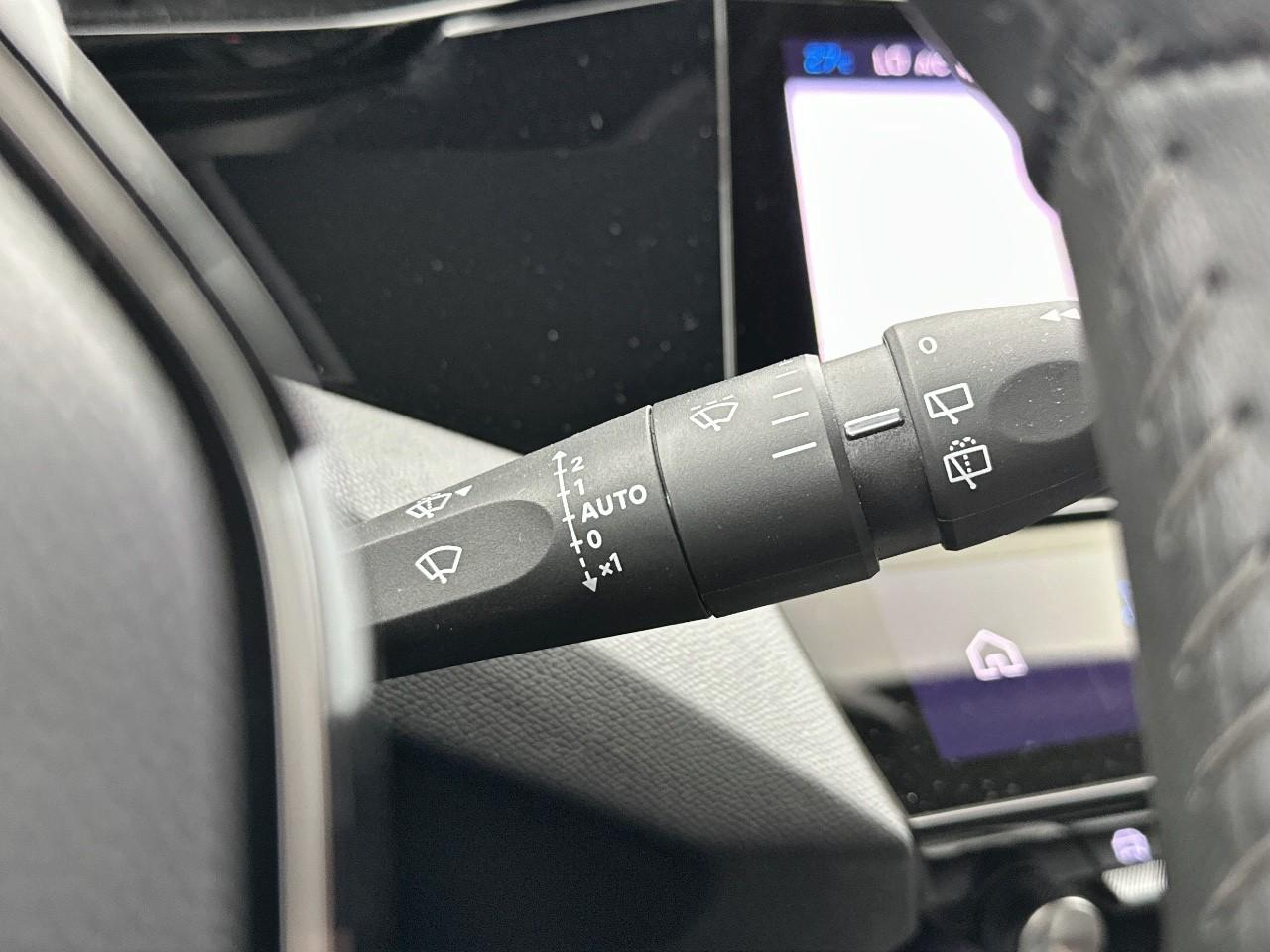 Peugeot 308 phev 180 e-eat8 allure pack — photo 18