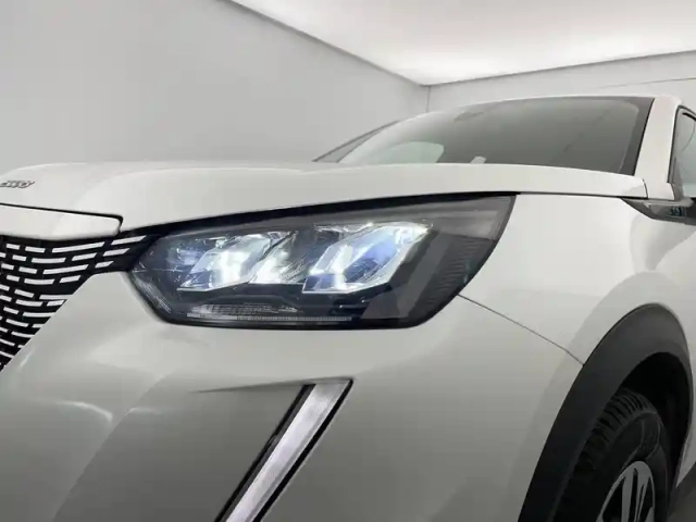 Peugeot 2008 moteur électrique 136 ch — photo 59