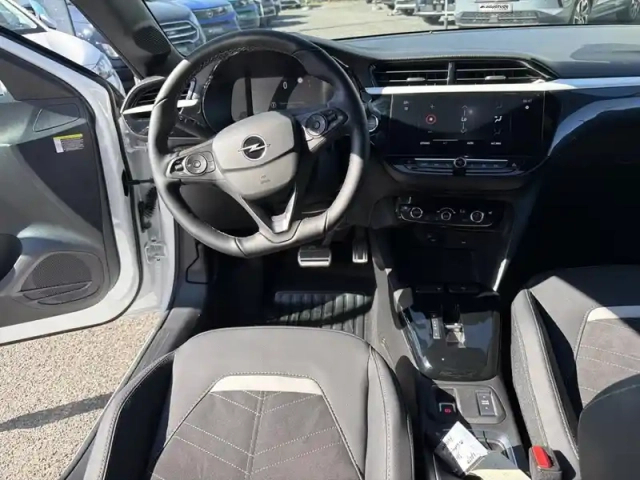 Opel Corsa electric 136ch gs — photo 10