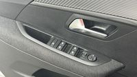 Peugeot 208 1.2 100ch S&S Style — photo 18