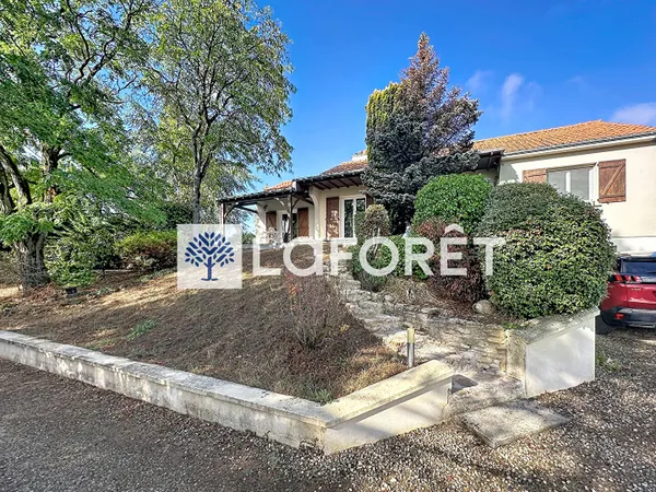 Maison 7 pièces 185 m²