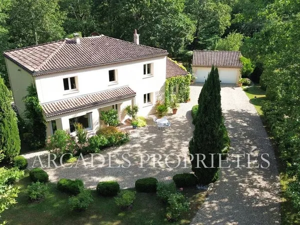 Maison de luxe 7 pièces 210 m²