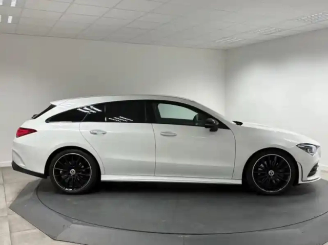 Mercedes Cla shooting brake 200 d 150ch amg line 8g-dct 8cv — photo 3