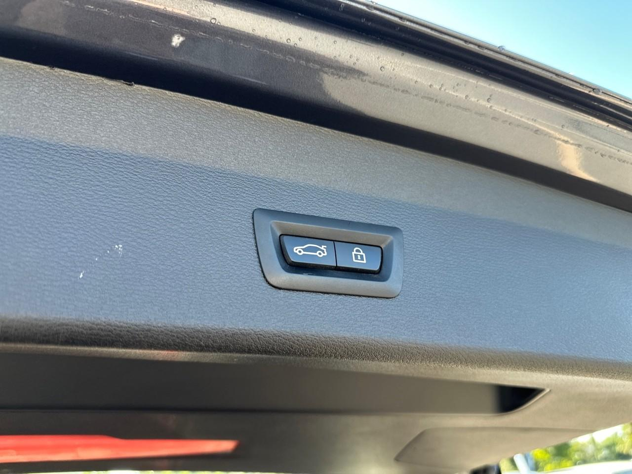 Bmw X1 sdrive18da 150ch business design — photo 18