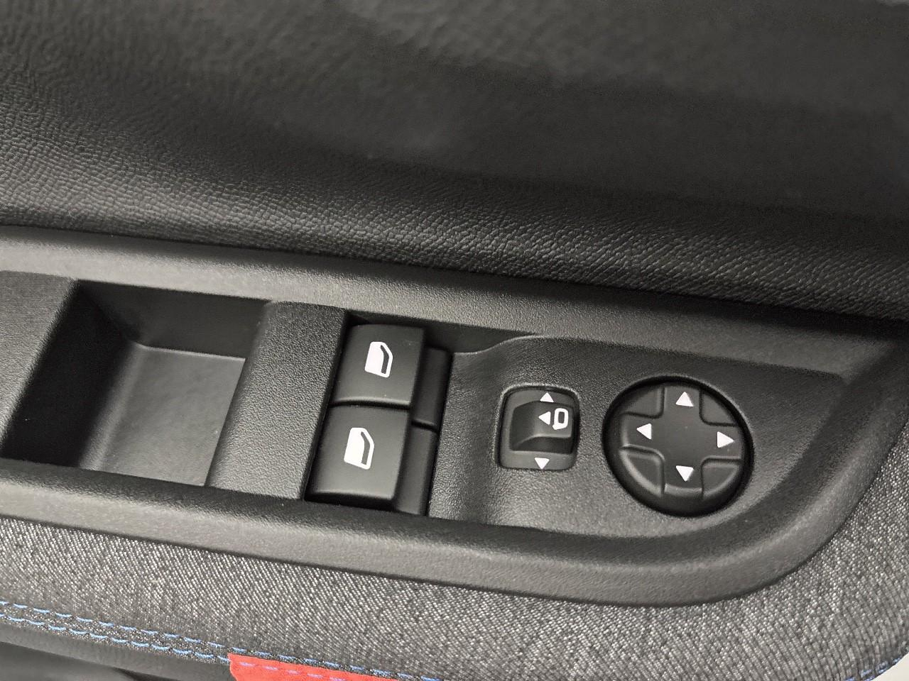 Citroën C3 turbo 100 ch manuelle plus — photo 17