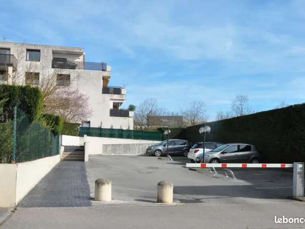 Place de parking secteur Toison d'or