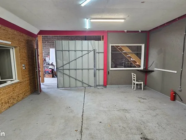 LOCAL COMMERCIAL / DÉPÔT - 100 m² - ROUEN