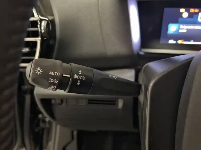 Citroën C4 puretech 130 eat8 — photo 19
