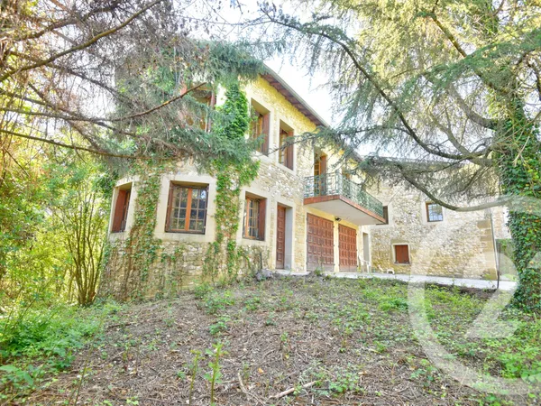 Maison 7 pièces 210 m²