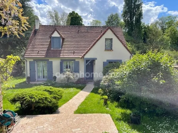 VALLEE DE CHEVREUSE. 45 MN DE PARIS. SAINT CYR SOUS DOURDAN.CHARMANTE MAISON 175 M² hab AVEC 3/4 CHA