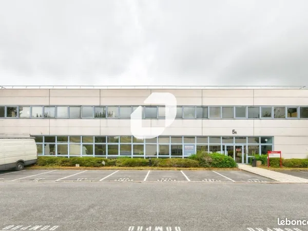 Local d'activité 394 m²