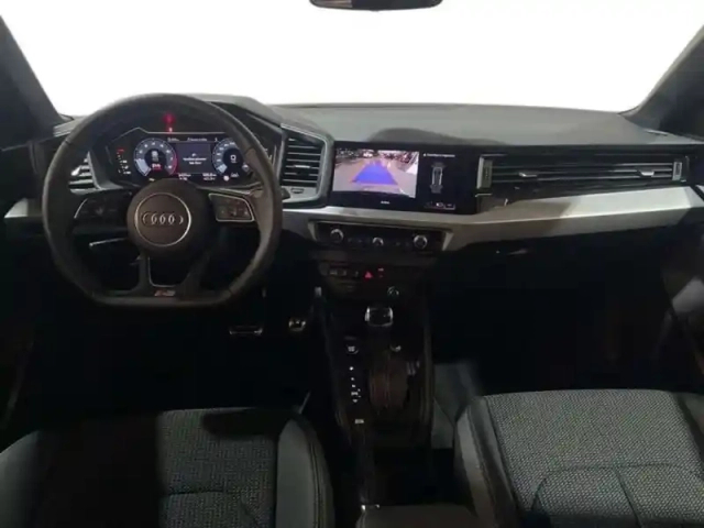 Audi A1 35 tfsi 150 ch s tronic 7 s line — photo 8
