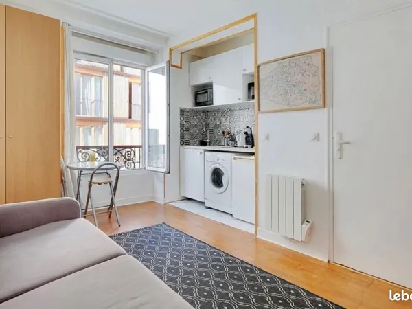 Studio 16m2 Place de Clichy